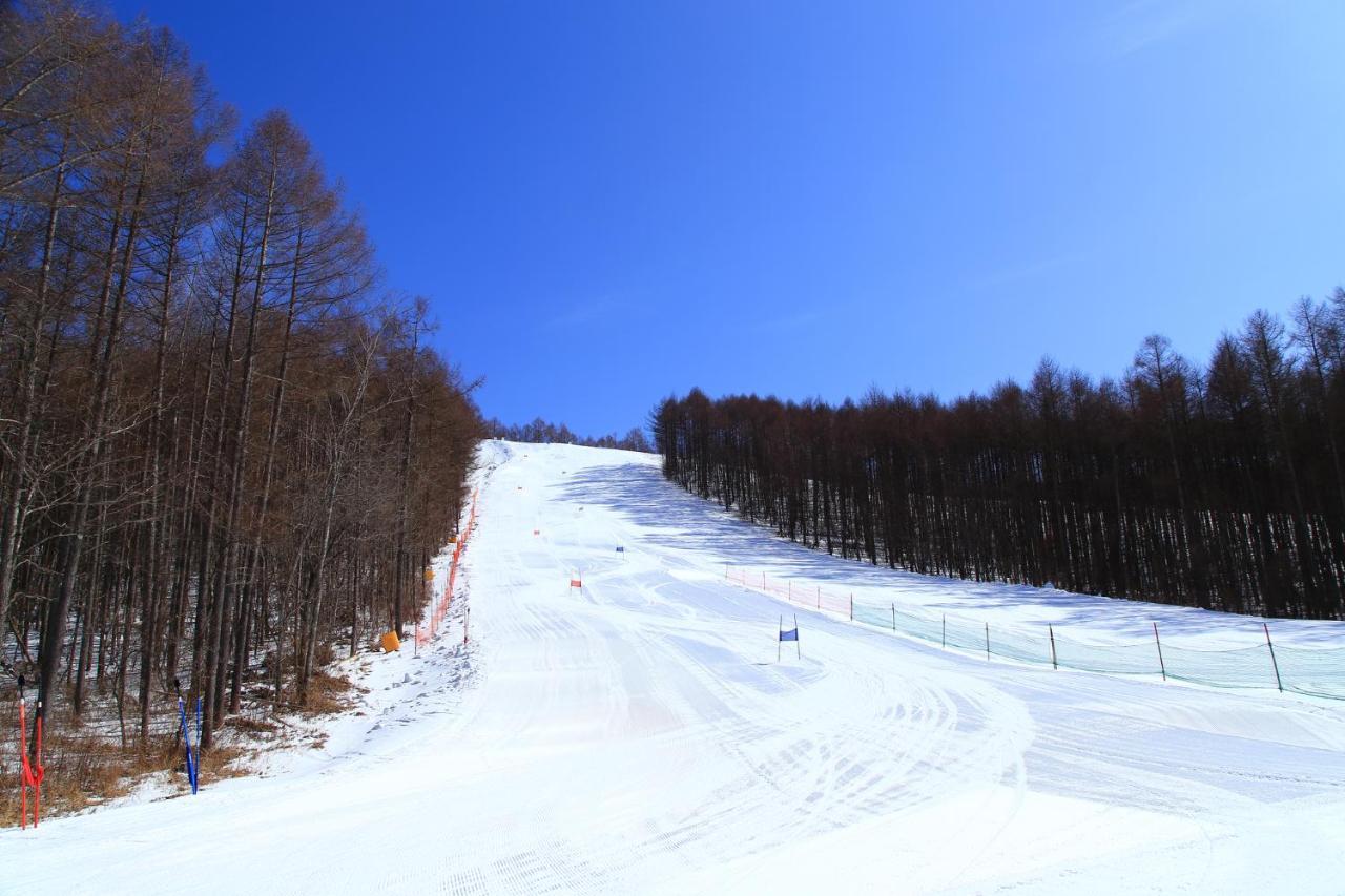 Kitakaruizawa Kogen Hotel Tsumagoi Buitenkant foto